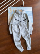 Nike Tech Windrunner