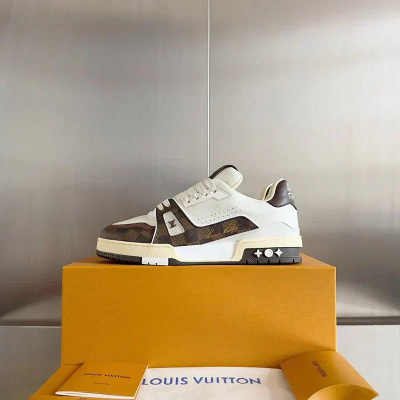 LV *Trainer