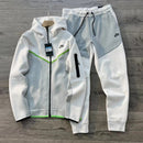 Conjunto Nike NSW Tech Fleece