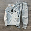 Conjunto Nike NSW Tech Fleece